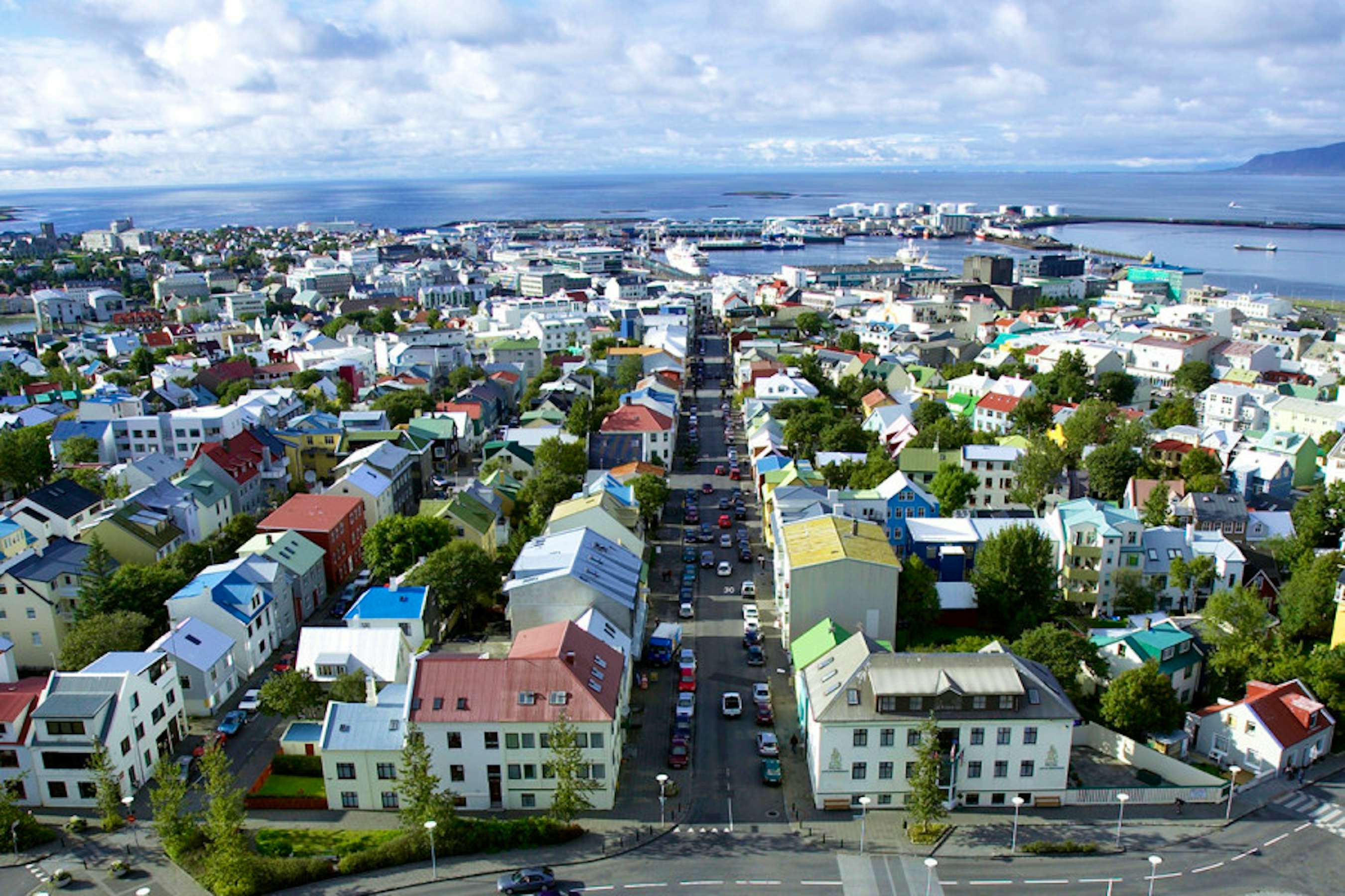 Reykjavik Grand Excursion Guided Tour