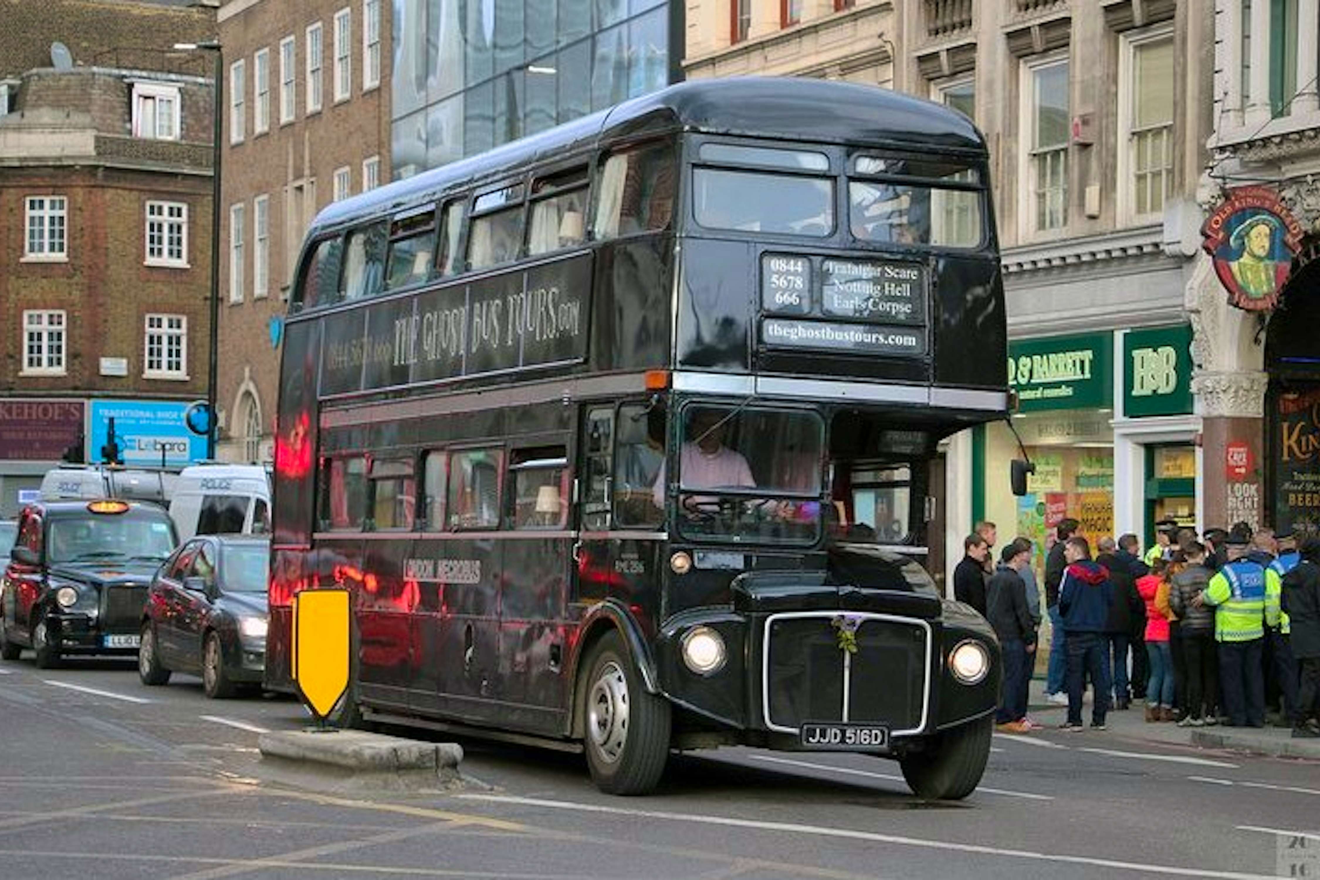 the ghost bus tour london
