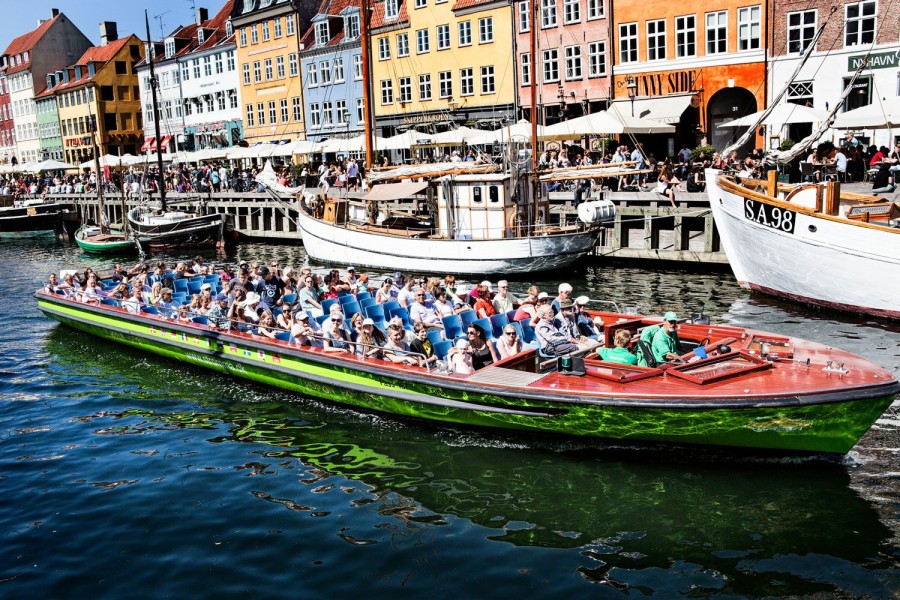 Hop On - Hop Off Boat Copenhagen - Boat Tour | Hekla.com